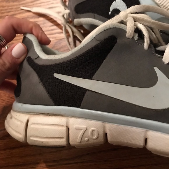Nike free run 7.0 size 9.5 - Picture 4 of 5